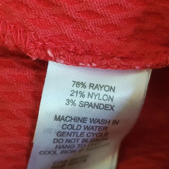 Mercer & Madison Red Textured Leggings - Picture 14 of 14